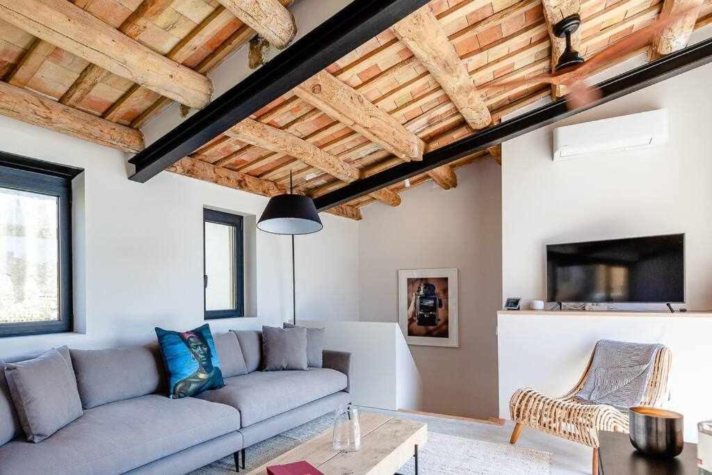 Velo Vern 3 Luxury Penthouse W Views Of City Wall Girona Dış mekan fotoğraf